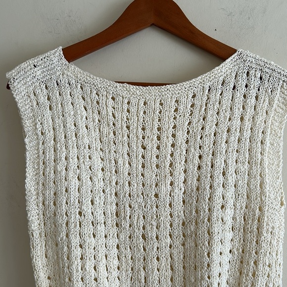 Sweet Vintage Off White Hand Crochet Sweater Vest Size Small - Picture 3 of 13